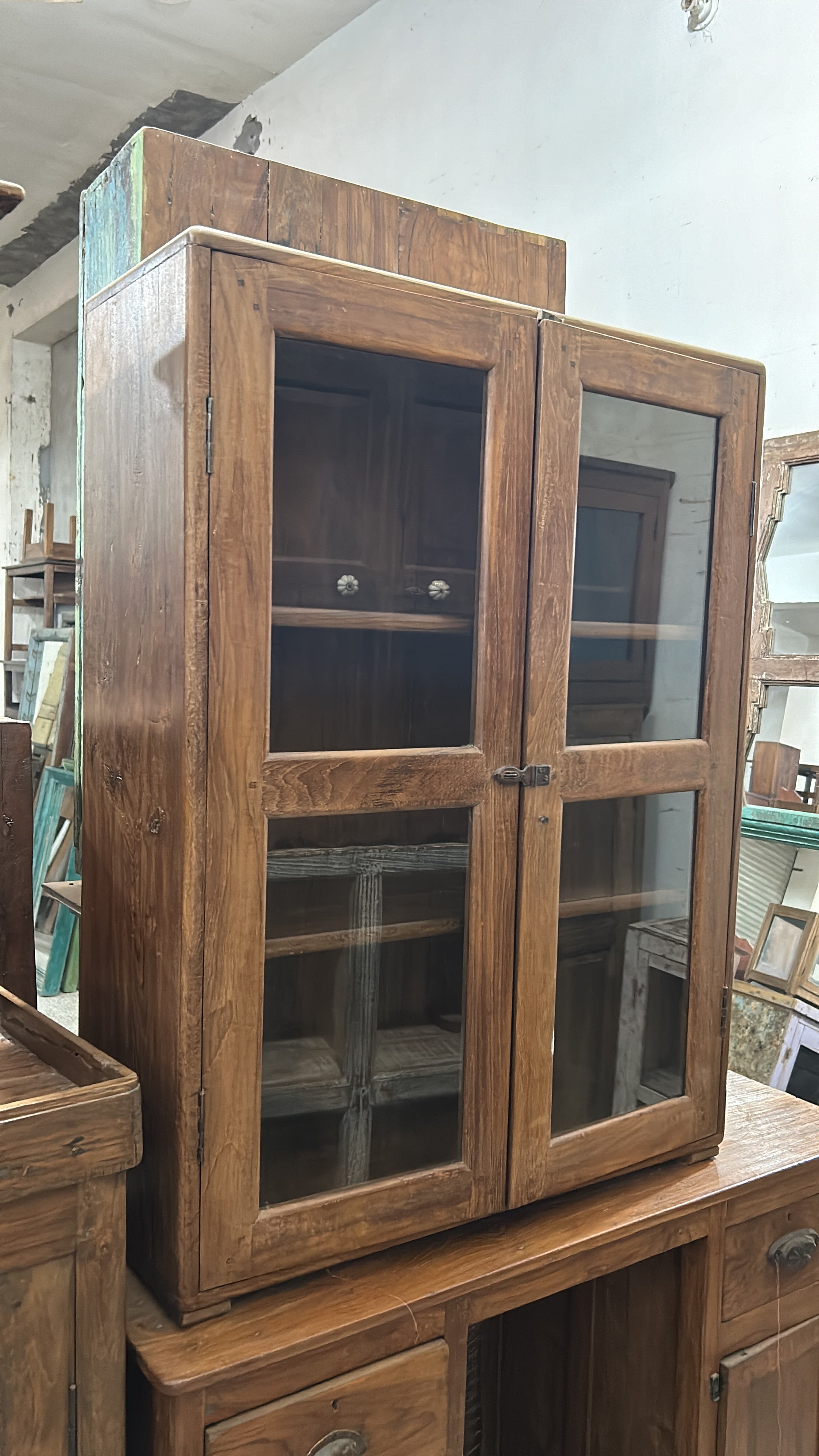 Teak Glass Cabinet MH09 (W89 x D25 x H103 cm)