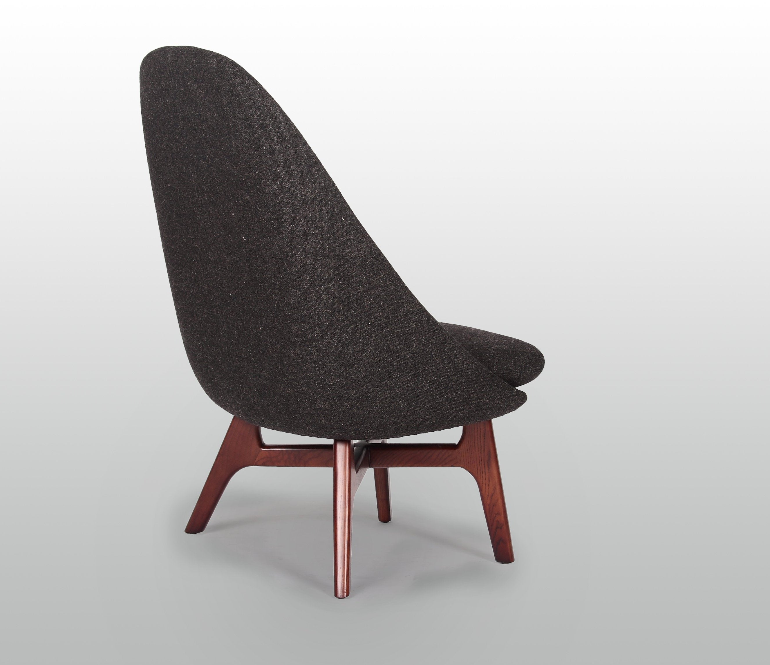 Solo Style Lounge Chair