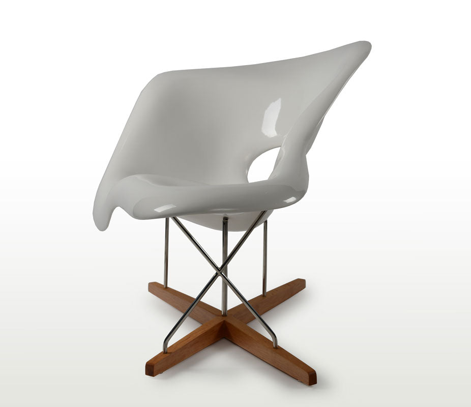 Eames La Chaise Lounge Style Chair