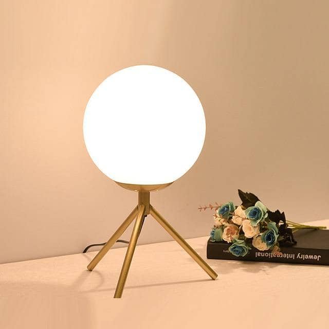 Elegant Minimalist Ball Lamp - Perfect for Enhancing Your Space