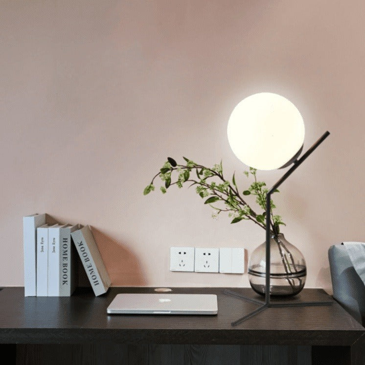 Elegant Minimalist Ball Lamp - Perfect for Enhancing Your Space