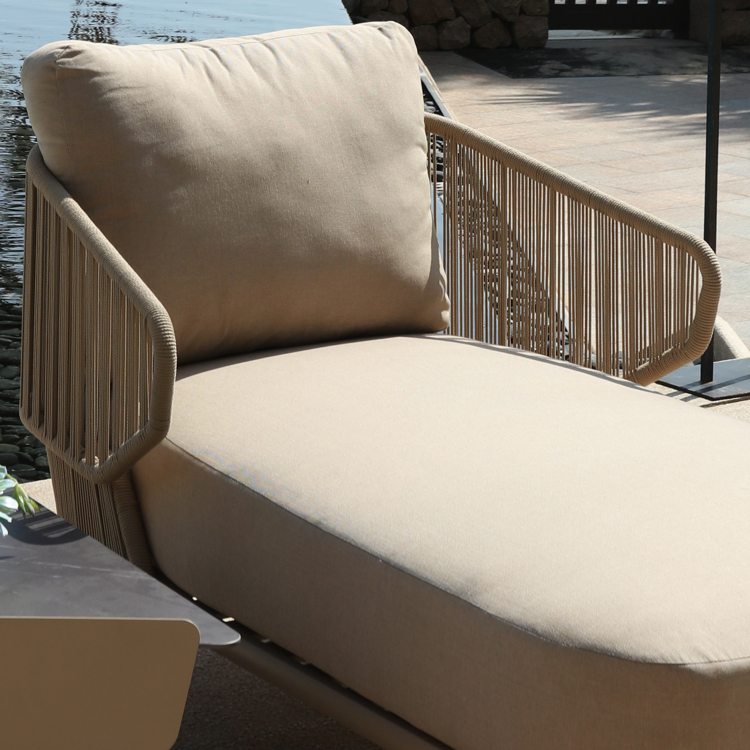 Embrace Outdoor Relax Sunbed MYX-LC1030