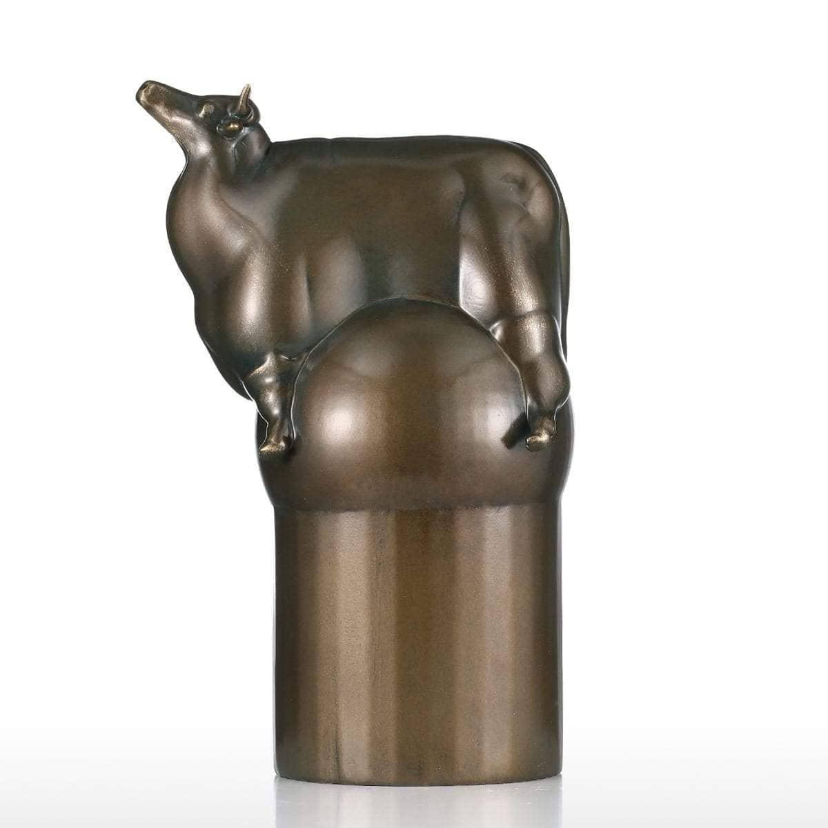 Sculptural Modern Cattle Home Decor: A Unique Statement Piece