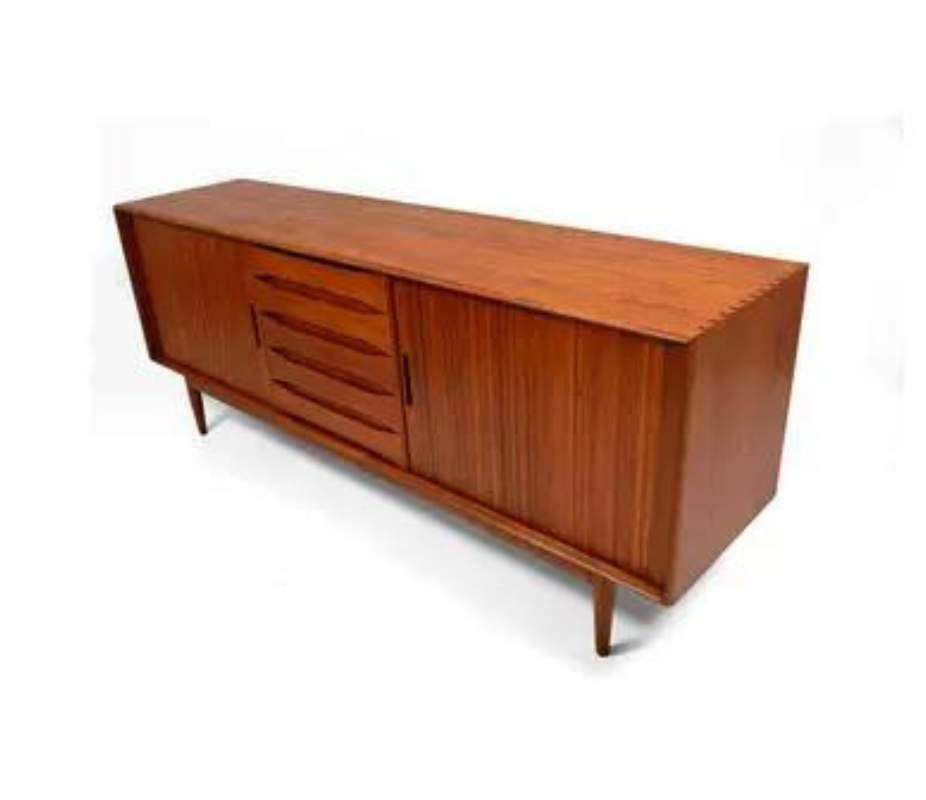 Jonsson Cortina Sideboard