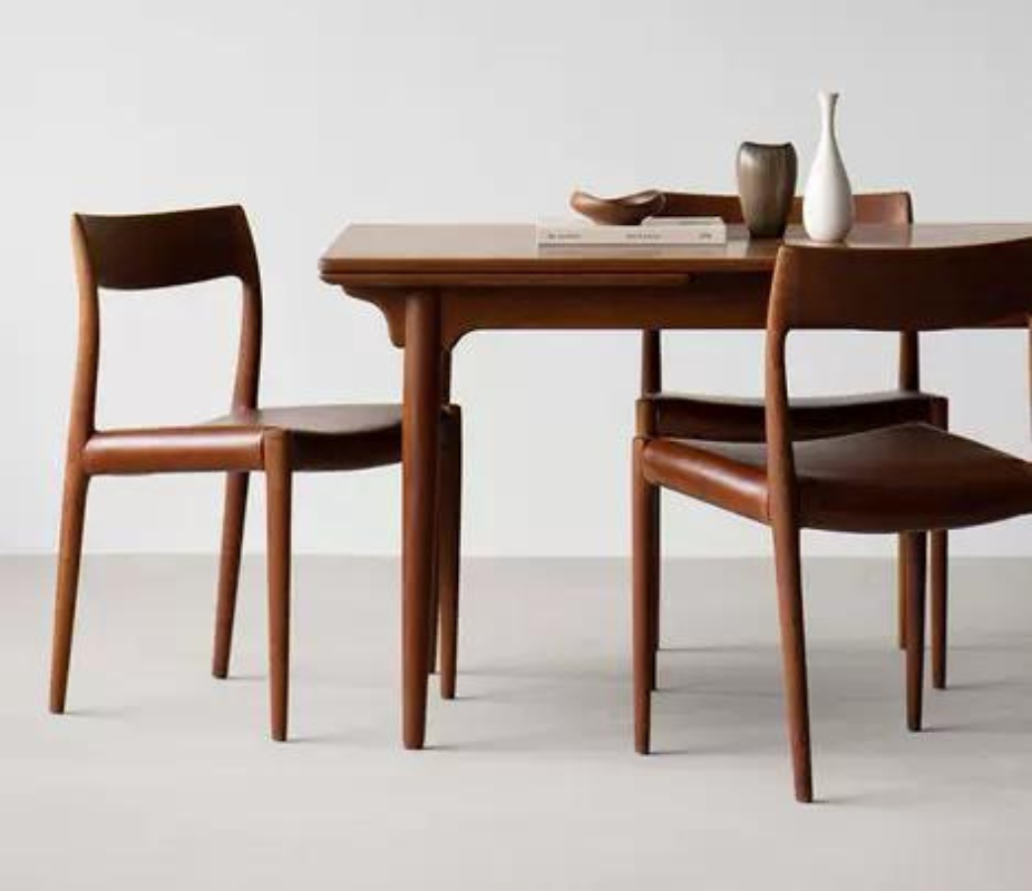 Gunni Omann Dining Table