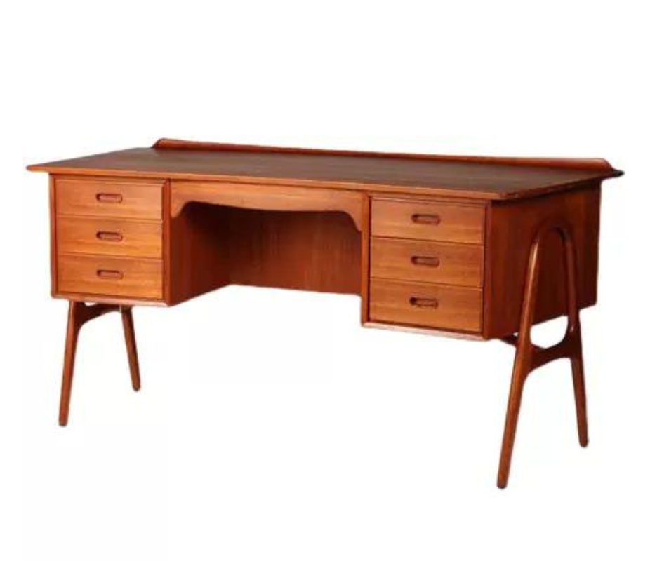 Svend Aage Madsen Desk