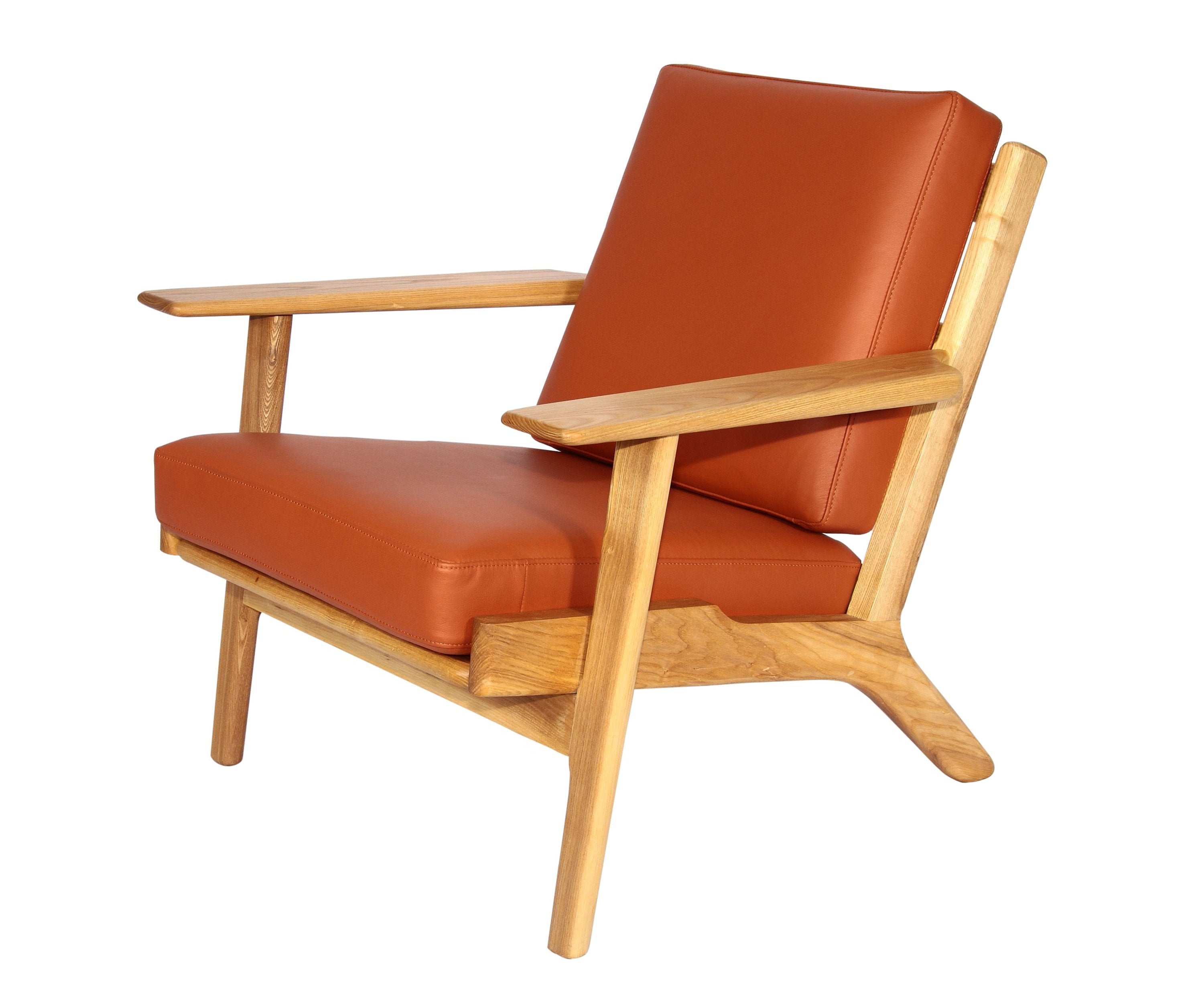 GE 290 Style Lounge Chair