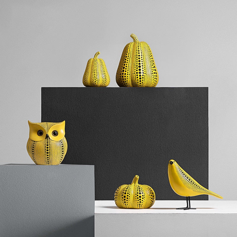 Yayoi Kusama's Iconic Art - Modern Wave Point Pumpkin Statue