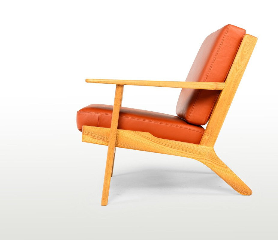 GE 290 Style Lounge Chair