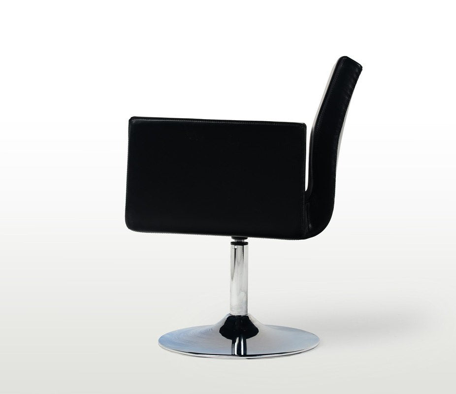 Ola P Style Chair