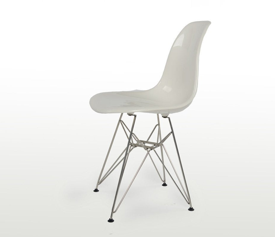 Eames Molded Fiberglass Wire Based Side Style Chair (DFSR)